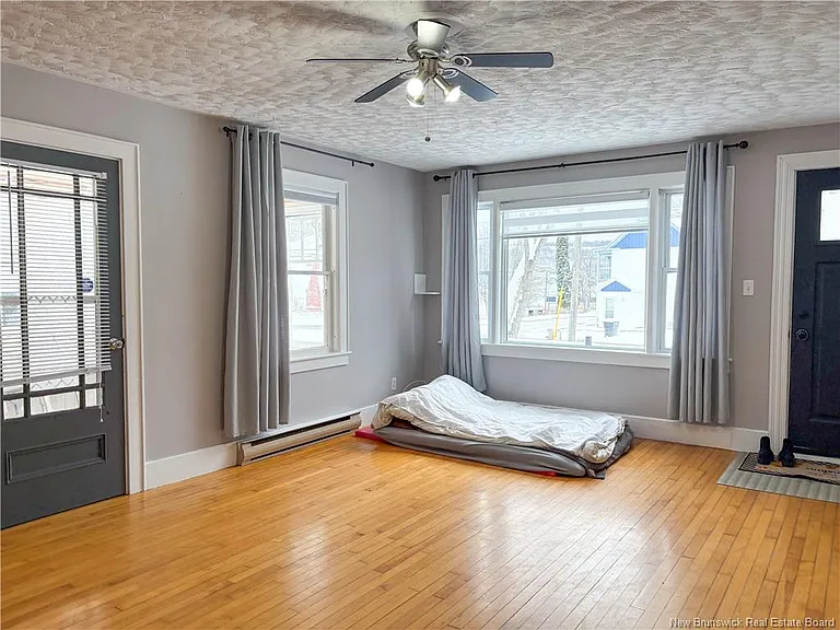116 Union St — Photo 5
