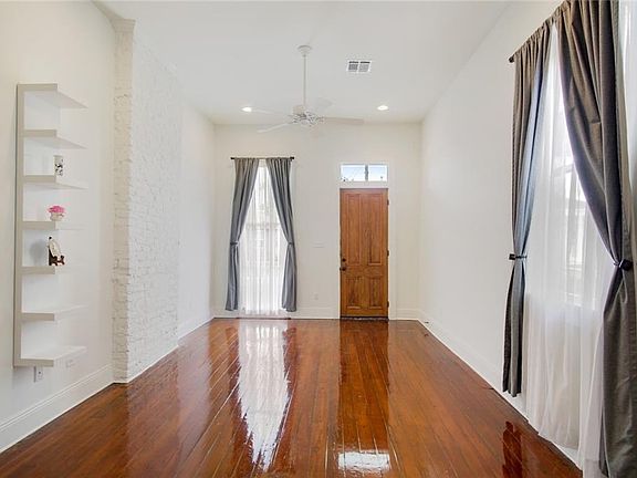 4th image of 8616 Willow St
