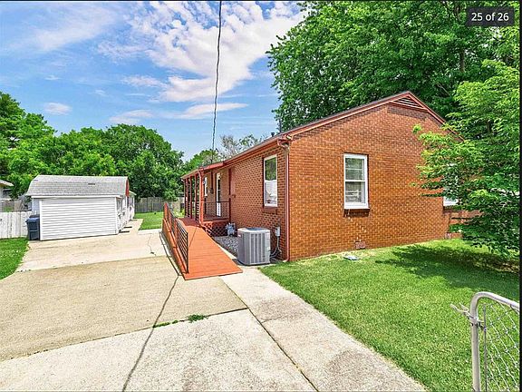 4th image of 1026 Mill St