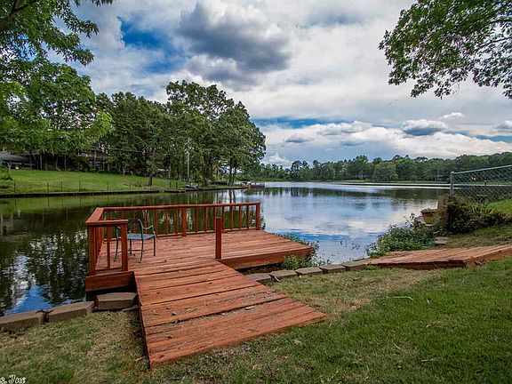 2nd image of 1600 Osage Dr
