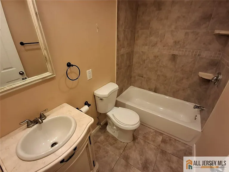 1209 Harbor Club Dr — Photo 12