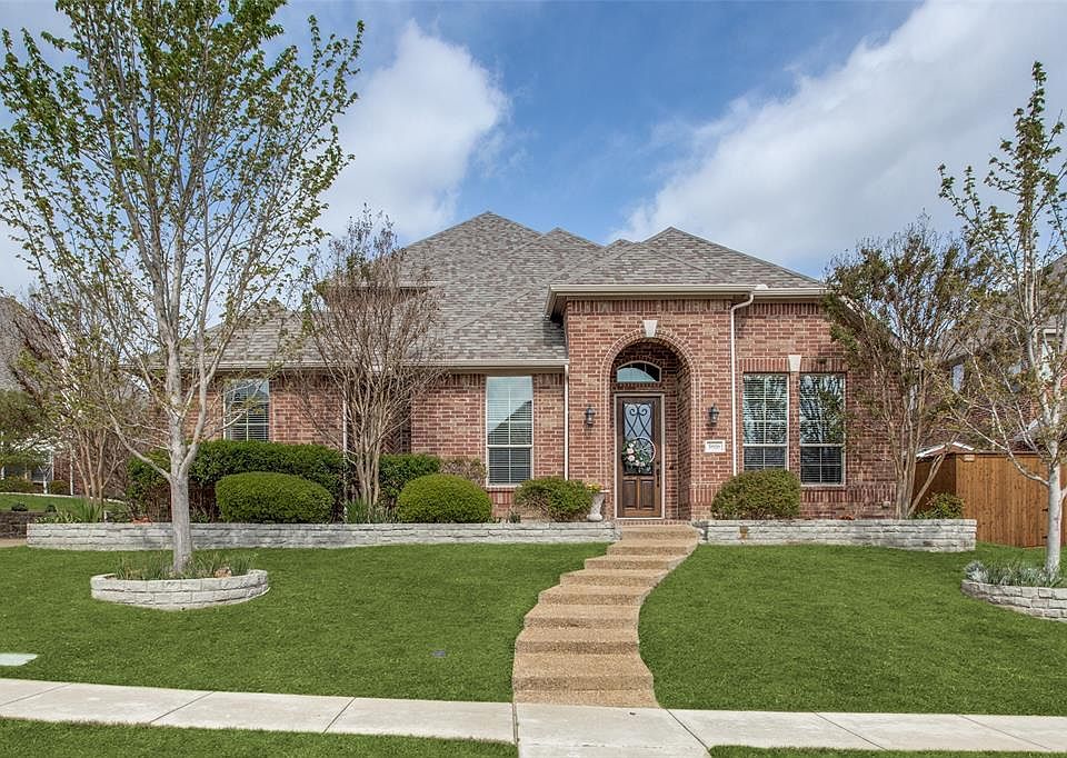 1st image of 5816 Waterford Ln
