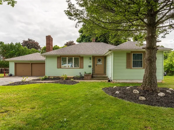 203 Laverne Dr, Rochester, NY 14616