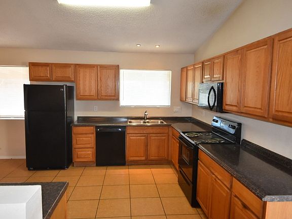 5th image of 6009 W Loma Ln