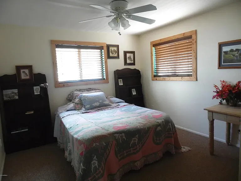 605 N Spur Dr #B — Photo 5