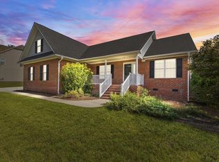 35 Scuppernong Ln, Lillington, NC 27546