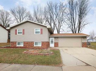 2308 Joan Ct, Kaukauna, WI 54130