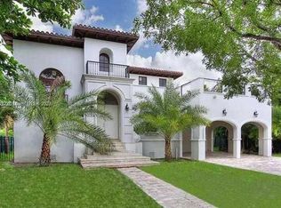 274 W Mashta Dr, Key Biscayne, FL 33149