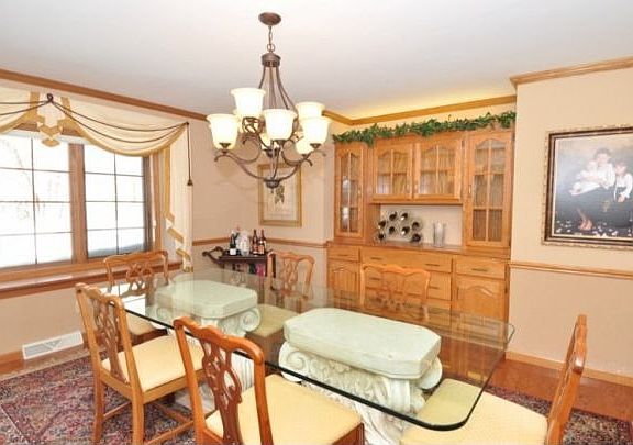 3rd image of 19240 Whitehall Ct