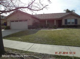 35629 Oak Creek Dr, Yucaipa, CA 92399
