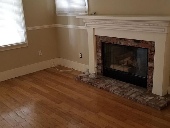 4th image of 543 N Oxford Ave