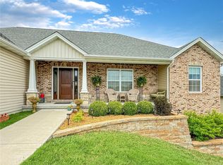 2205 Wind Crest Ct, Washington, MO 63090