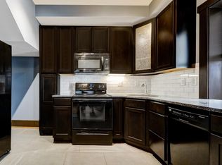 652 S 26th Ave #652, Omaha, NE 68105
