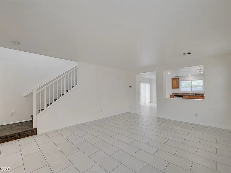 5672 Park City Ave — Photo 8