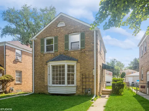 7431 Kenneth Ave, Skokie, IL 60076