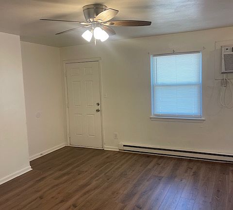 4th image of 7448 Fenner St #3