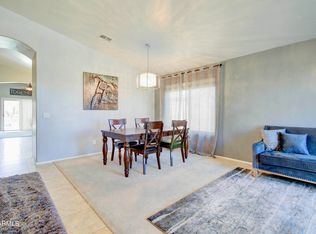 1277 W Busa Dr, San Tan Valley, AZ 85143