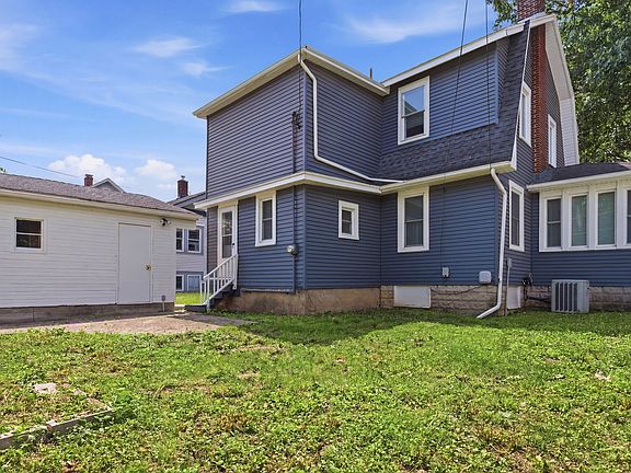 5th image of 714 Arlington Ct
