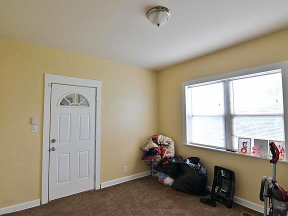 4th image of 1005 Audrey Nixon Blvd