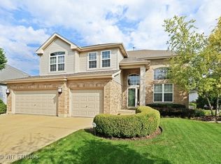 1116 W Alec St, Arlington Heights, IL 60004