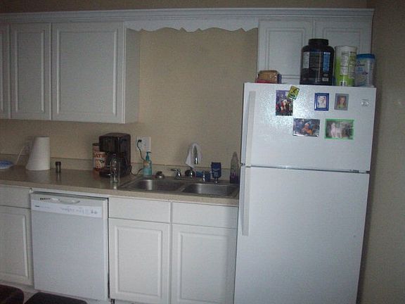2nd image of 1062 Boston Ave