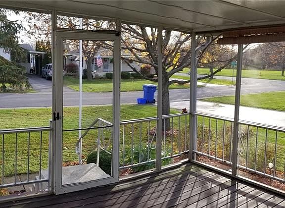 3rd image of 6434 Francis Dr