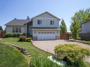 19312 Gentry Highlands Ln, Oregon City, OR 97045