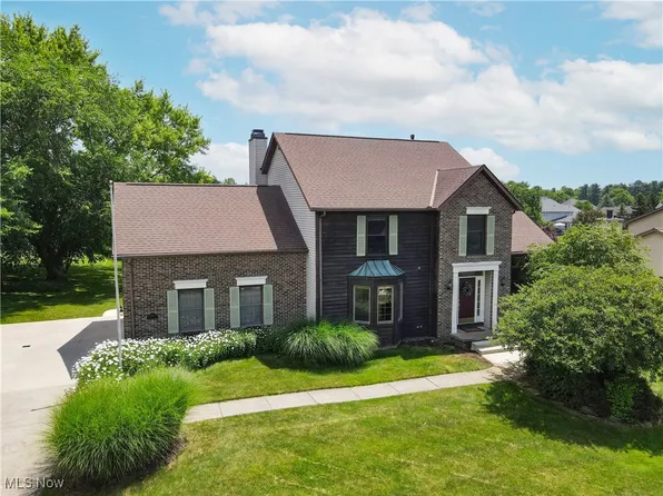 8883 Michaels Ln, Broadview Heights, OH 44147