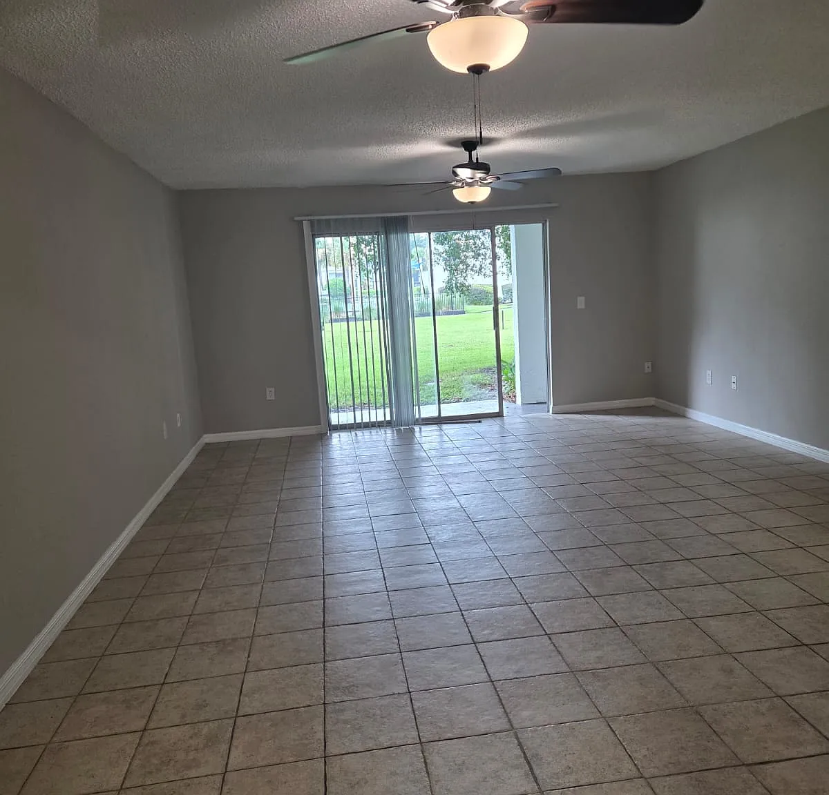 2 bed, 1208 sqft, $1,600 — Photo 2