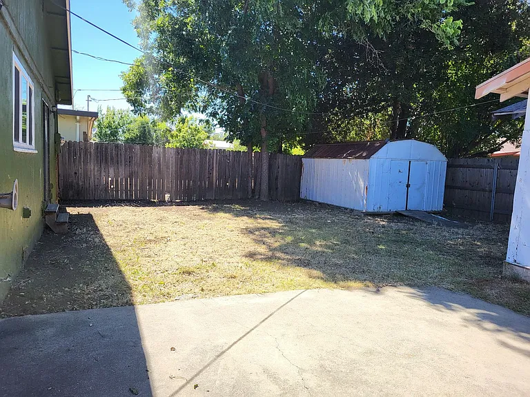 300 Utah St — Photo 43