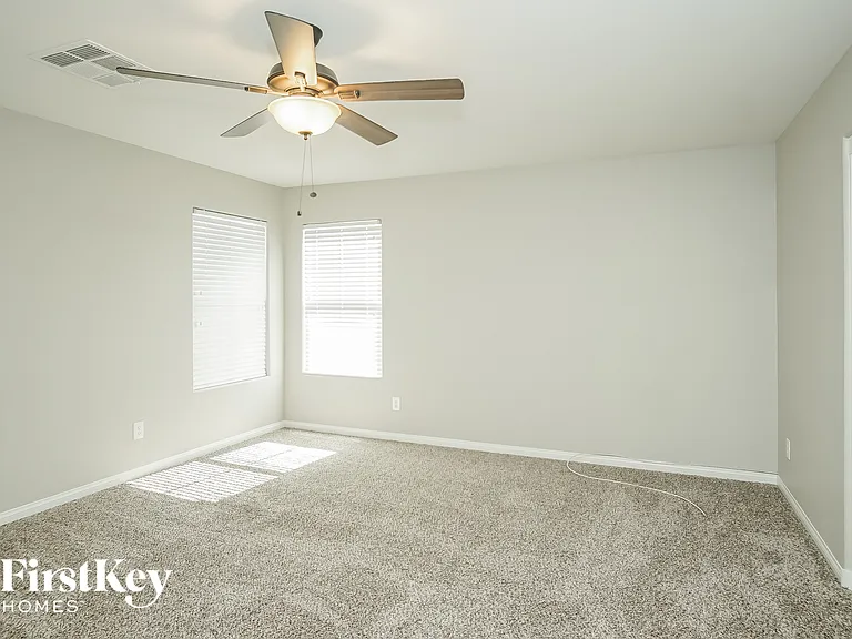 9187 Sendero Ave — Photo 7