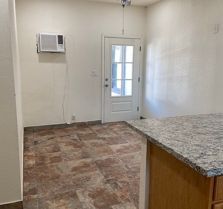 View from the kitchen to the entrance
