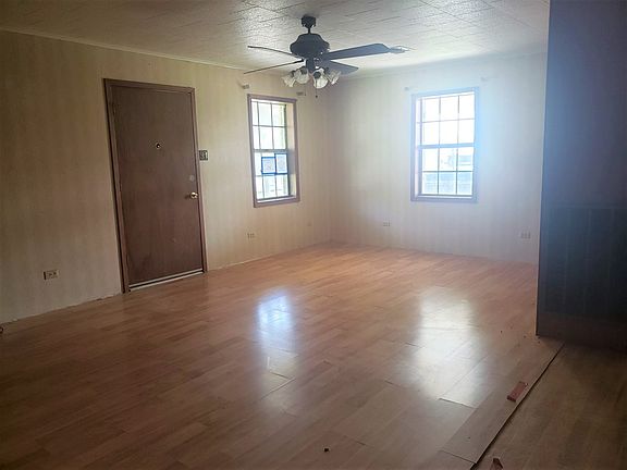 3rd image of 123 Anatole Ln