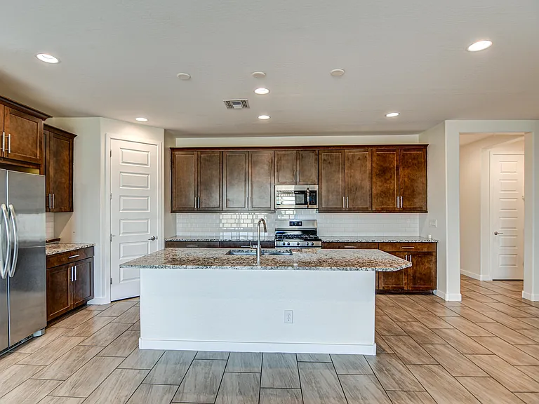 9338 W Heatherbrae Dr — Photo 24