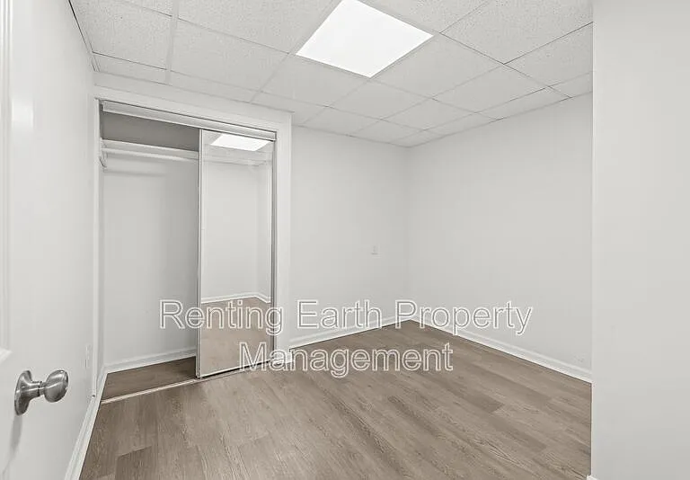 1563 Martin Ave — Photo 16