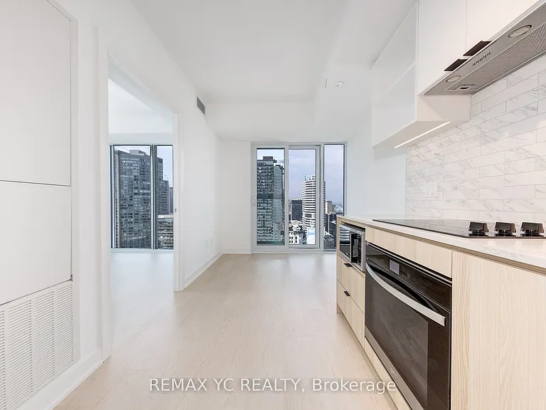 252 Church St #3001 — Photo 1