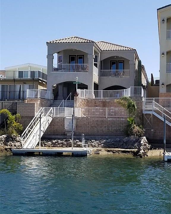 1st image of 947 Riverfront Dr
