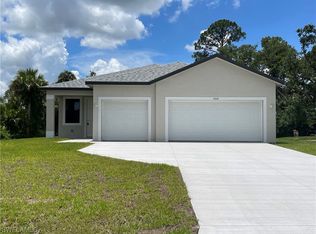 1332 Greenwood Ave, Labelle, FL 33935