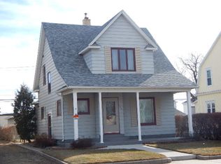 320 7th St NE, Devils Lake, ND 58301