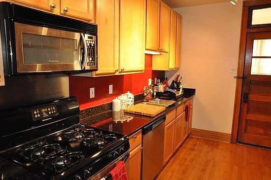5th image of 3848 N Richmond St #2