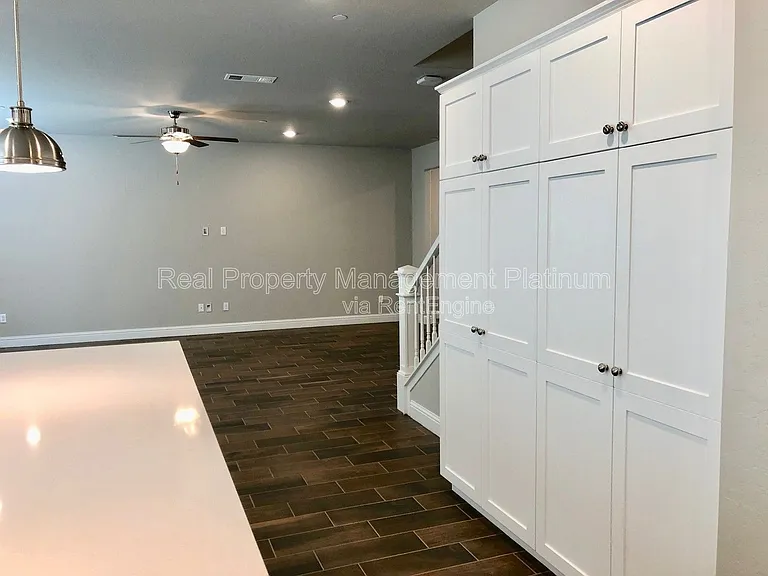 4150 Duncan Ave — Photo 17