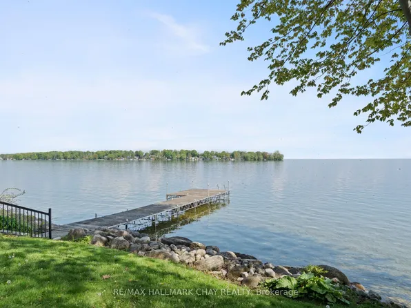 1 Olive Cres #4, Orillia, ON L3V 7N5