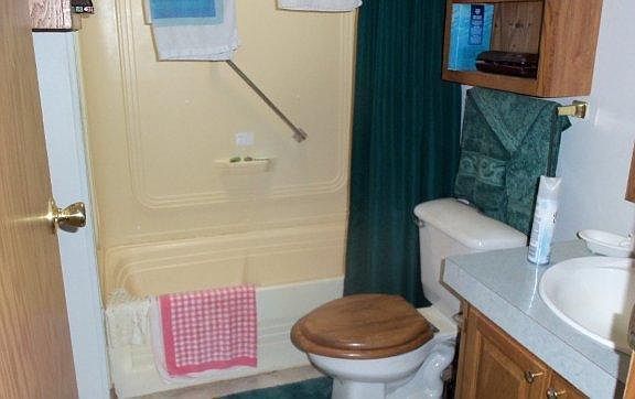 2nd image of 183324 Mayflower Ln