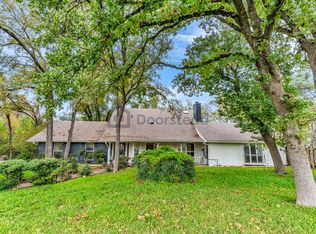 1905 Great Oaks Dr, Round Rock, TX 78681