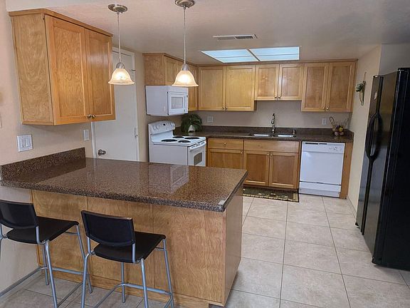 3rd image of 4206 Casa Blanca Ln