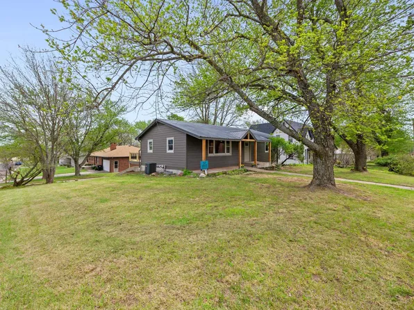 824 Ohio St, Alma, KS 66401