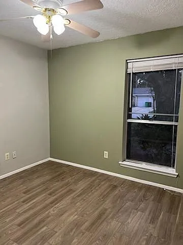 2327 Goldspring Ln — Photo 21