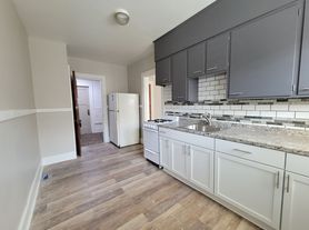970 Strathmore