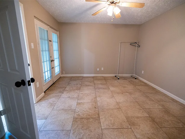 10323 Lone Brook Dr — Photo 10