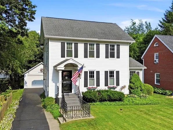 37 Anderson Pl, Hamburg, NY 14075